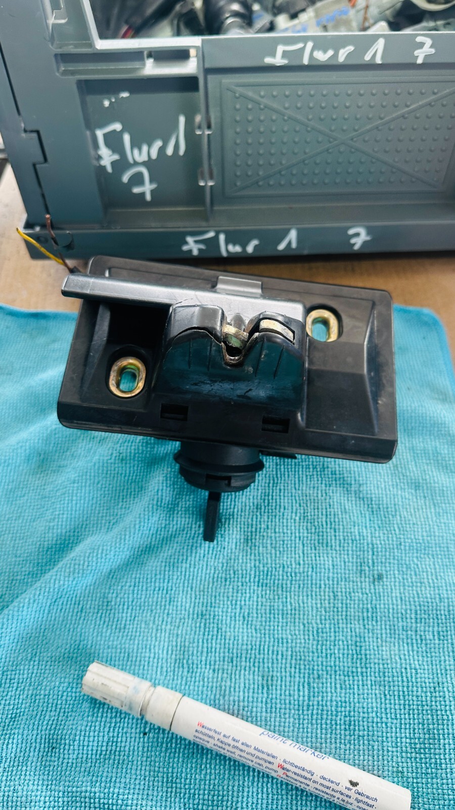 未使用品】PRADA ラインストーン バレッタ ヘアアクセサリー