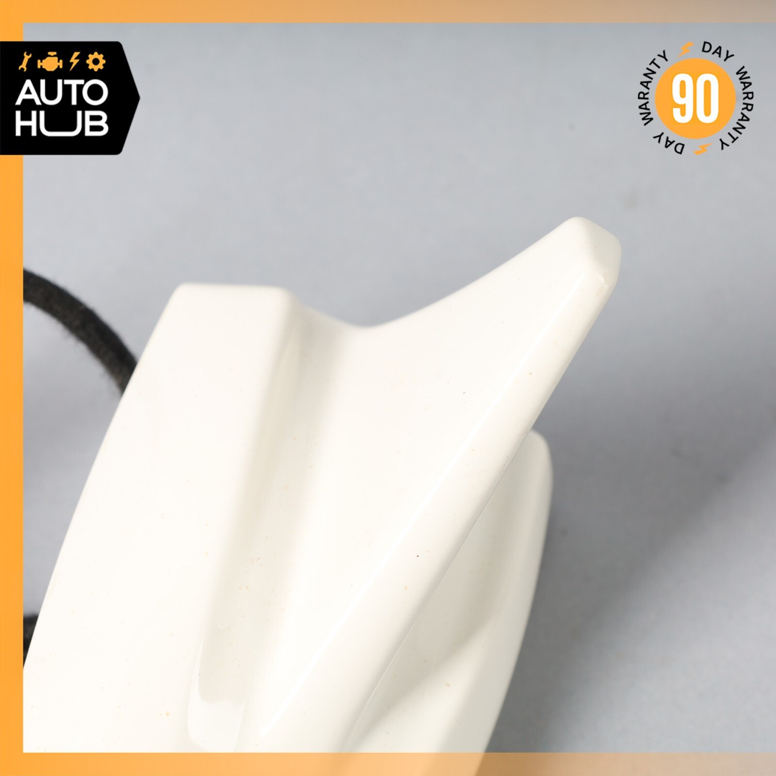 14-17 Maserati Quattroporte M156 Ghibli M157 Shark Fin Radio Antenna White OEM