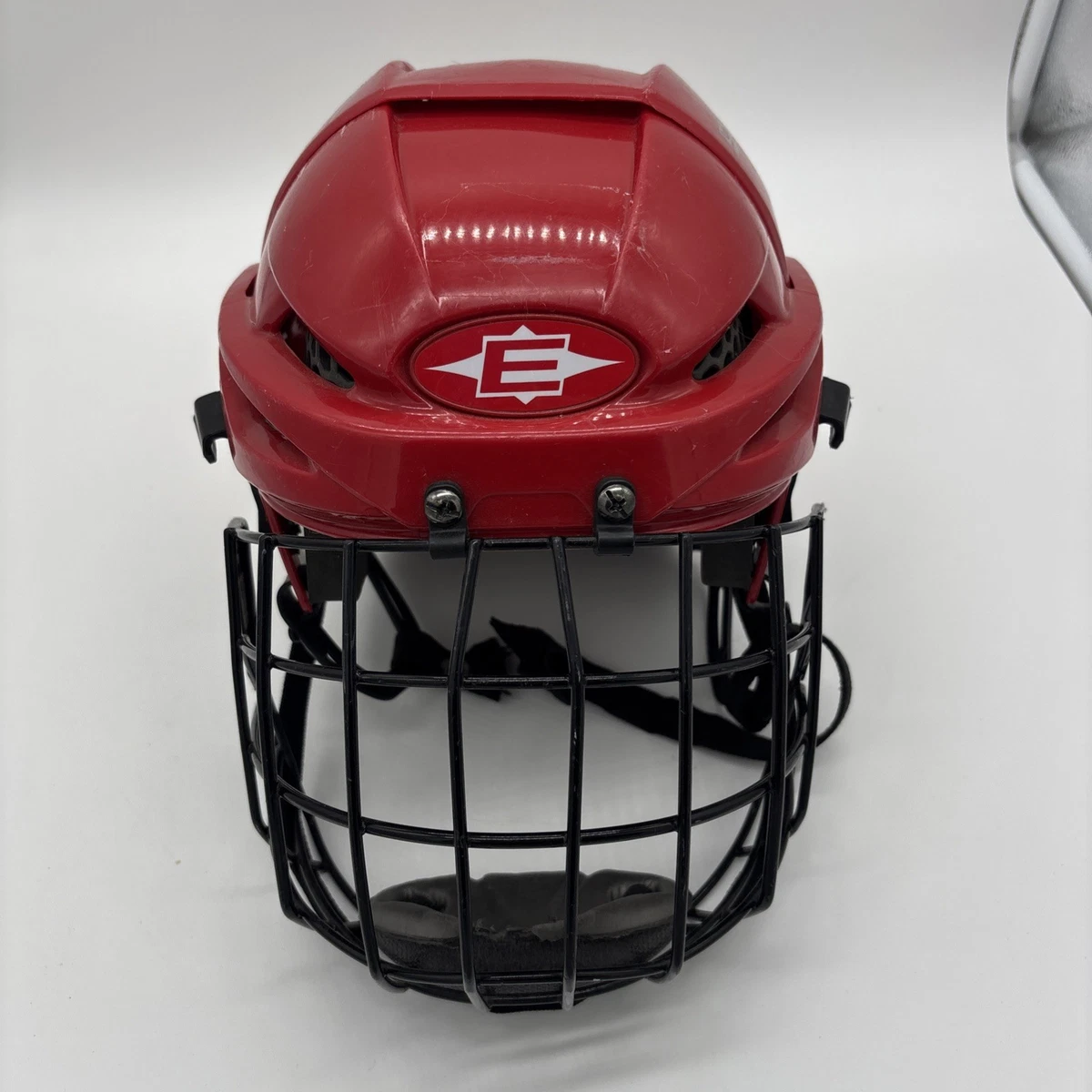 Casque Attrapeur Hockey Easton M3 – Taille Ajustable 6 1/8 à 7 1/4 – Noir Respirant