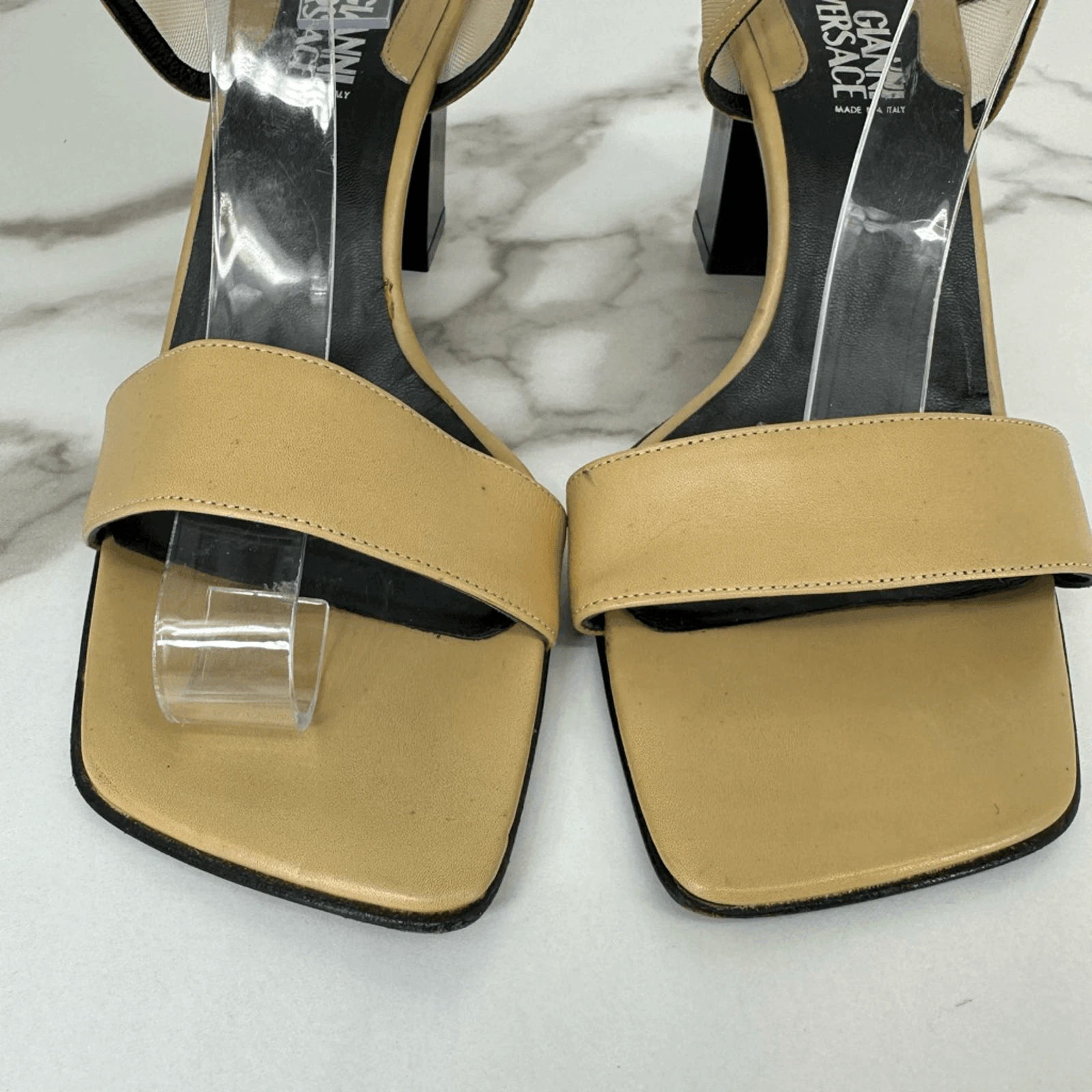 Vintage anni 90 GIANNI VERSACE medaglione tacco punta quadrata pelle marrone taglia 38 5