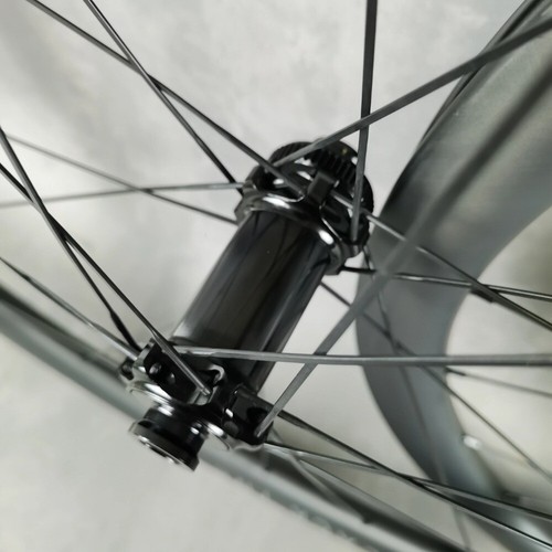 700C Carbon Road Bike Wheelset 28mm Width Disc Brake Tubeless Tubular UD Glossy - Picture 9 of 10