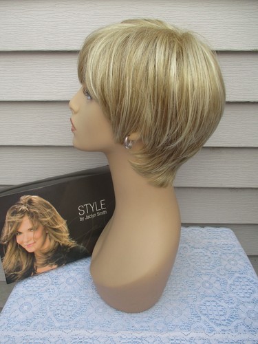 Jaclyn Smith Wig A5117 HOLLYWOOD LIGHTS 14/88A GOLDEN WHEAT Blonde Paula Young - Picture 4 of 9