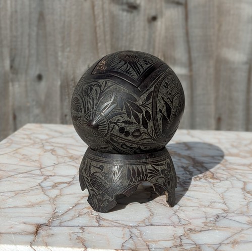 Antique Nicaragua Carved Coconut Bugbear Box & Stand - c1900 Scrimshaw Rare - Picture 4 of 13