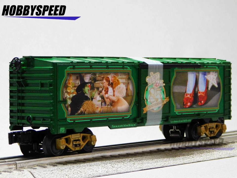 LIONEL WIZARD OF OZ ILLUMINATED RED SLIPPERS BOXCAR O GAUGE train 2428050 NEW - Image 2 of 4