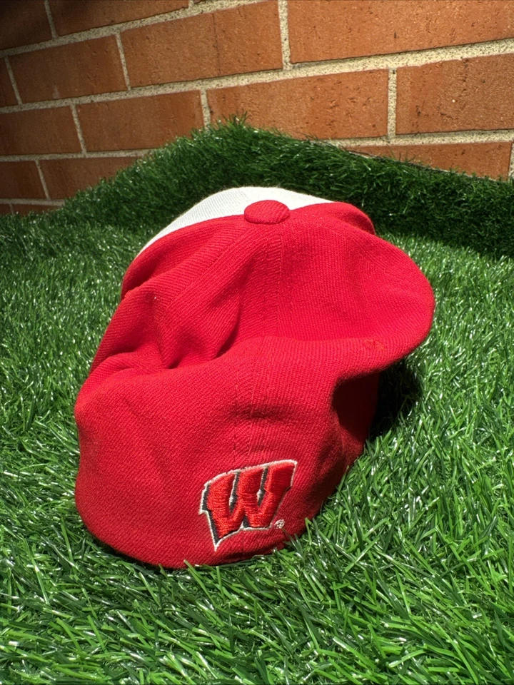 Sombrero de hockey Wisconsin Badgers ajuste en Z elástico rojo blanco logotipo bordado Foto 3 de 4