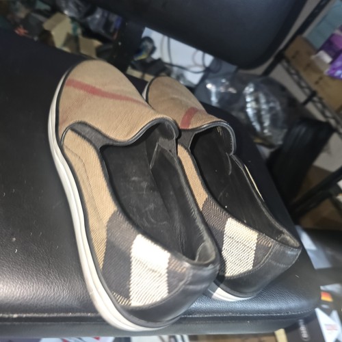 Women's Burberry Gauden Slip On 38 - Picture 5 of 9