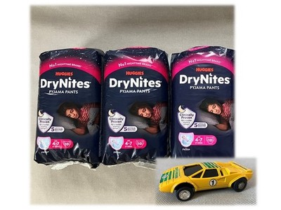 Windeln - Drynites - Huggies - Pyjama Pants - Alter 4-7 - 17-30 kg - 30St + Auto