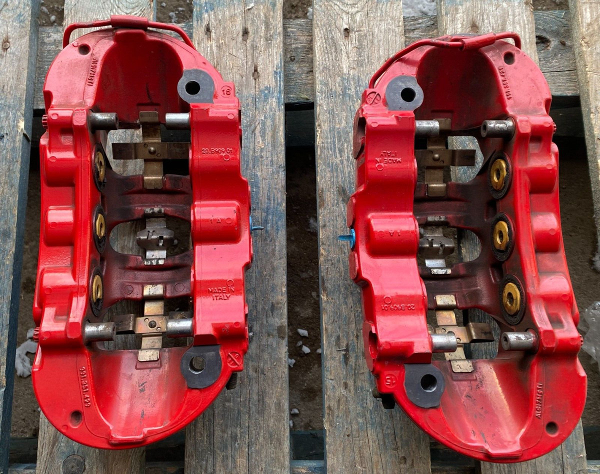 Porsche 991 GT3 RS Calipers Brembo BIG RED Bremse Bremssättel 