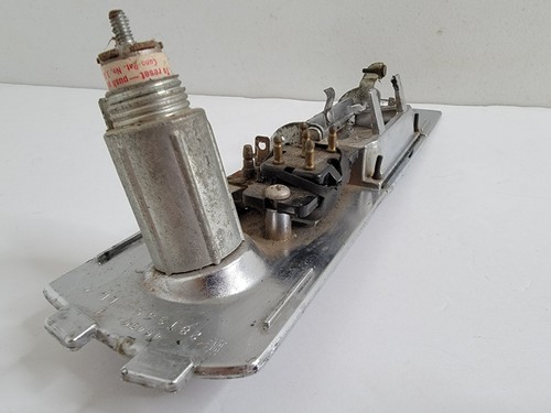 69-70 Chrysler Imperial Left Rear Window Switch Door Lock Assembly OEM 2878553 - Picture 5 of 13