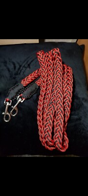 Rot und Schwarz Zügel Cob Größe Handgewebt Maßanfertigung Paracord