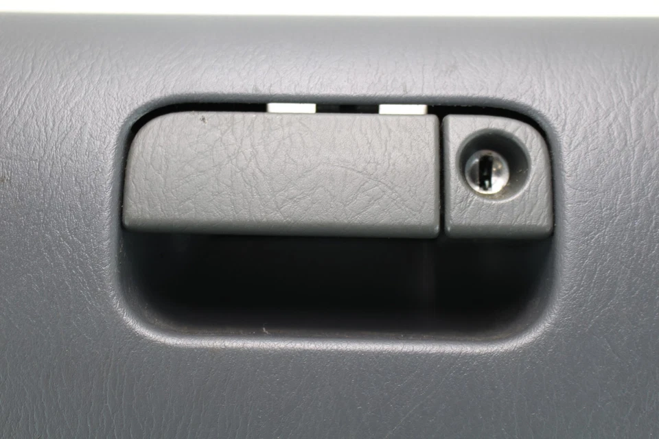 Guantera Honda Pilot 2003-2008 compartimento de almacenamiento OEM, 77500-S9V-A020-21 Foto 2 de 4