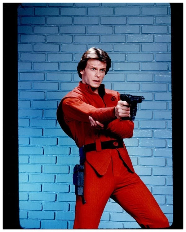 Marc Singer V Holding Space Weapon TV Sci Fi Vivid Color Vintage 8x10 Photo  | eBay