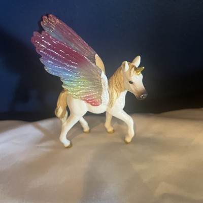 Schleich - 2013 Bayala White Rainbow Wings Unicorn Pegasus Horse Foal Figure