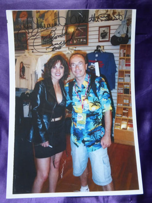 Rhonda Vincent Autogramm auf großem Foto Nashville Fan Fair 21 x 29,7 cm