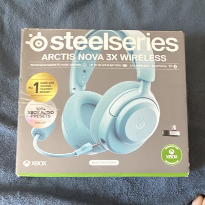 SteelSeries Arctis Nova 3X Wireless USB-C/Bluetooth Xbox Headset Blue