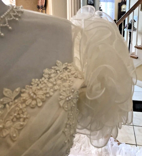 Braut leuchtende Brautkleider Kathedrale mit langer Plissee Sweep Schleppe Satin - Bild 7 von 23