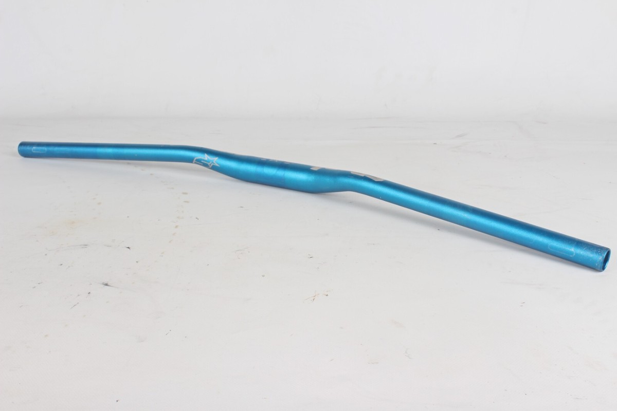 Spank Spoon 762 MTB Handlebar Blue Aluminum 31.8mm 762mm
