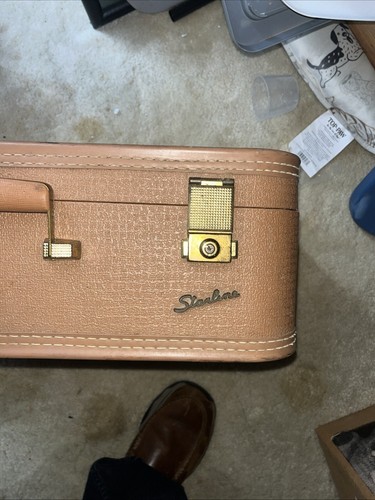 Starline Vintage  Suitcase 