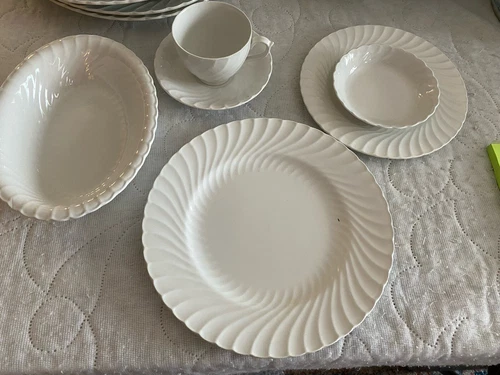 Burgess & Leigh BurleighWare Queen's White Ironstone 31 Piece Set Vintage Dishes