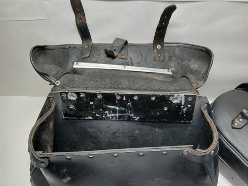 Harley-Davidson 1994 Softail Custom Saddlebags Leather w/ Mounts Damage - Picture 20 of 24