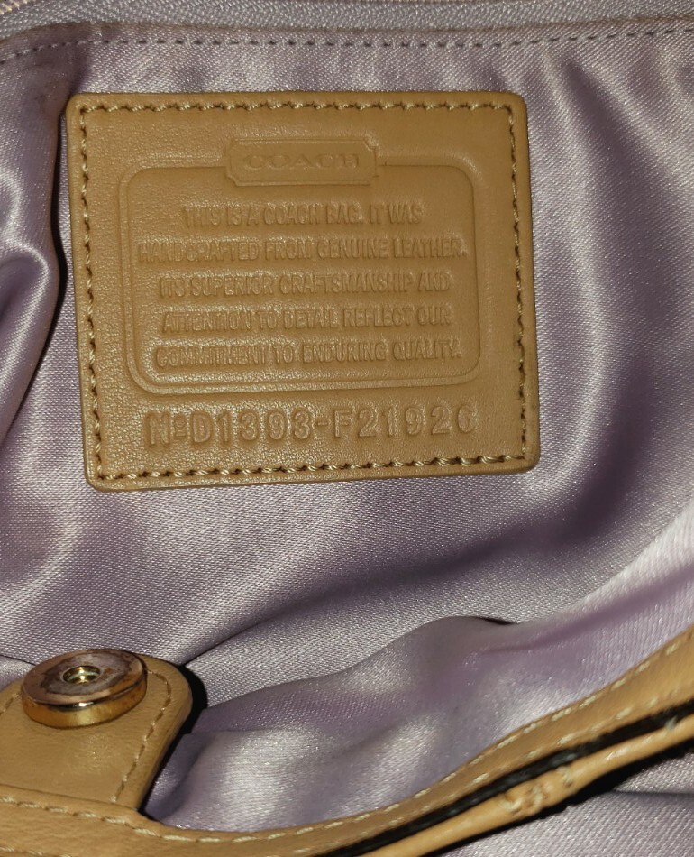 Coach F21926 Ashley Leather Hobo Handbag Shoulder Bag. Tan w
