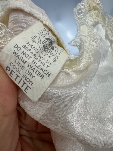 Vtg Christian Dior Ivory Lingerie Nightgown Chemise Slip Lace Bride Petite - Picture 3 of 14