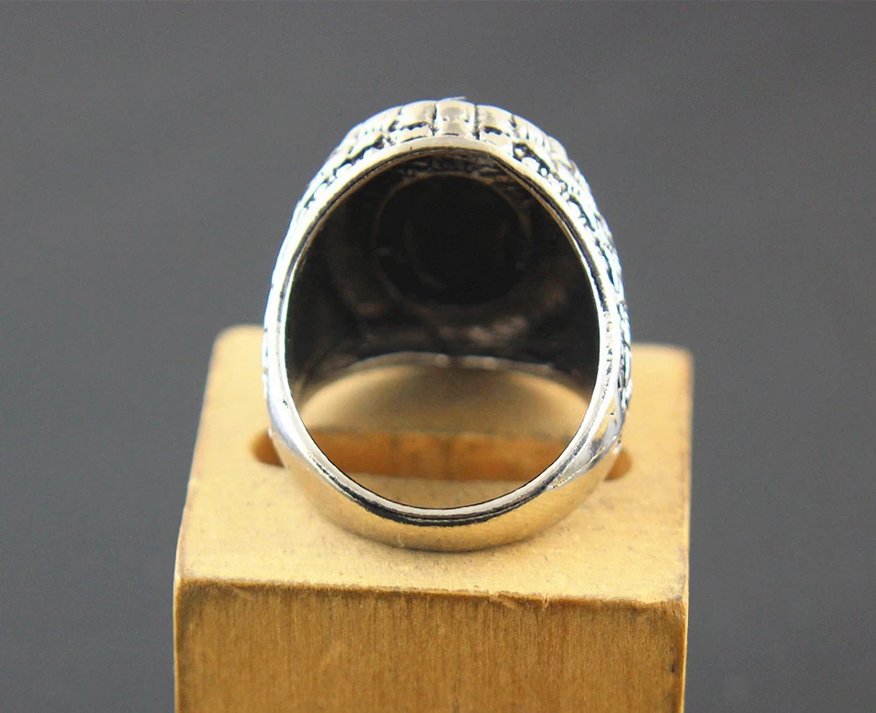 Lote a granel de 32 piezas de anillos de aleación de moda de vidrio ovalado mezclado negro para hombre Foto 4 de 4