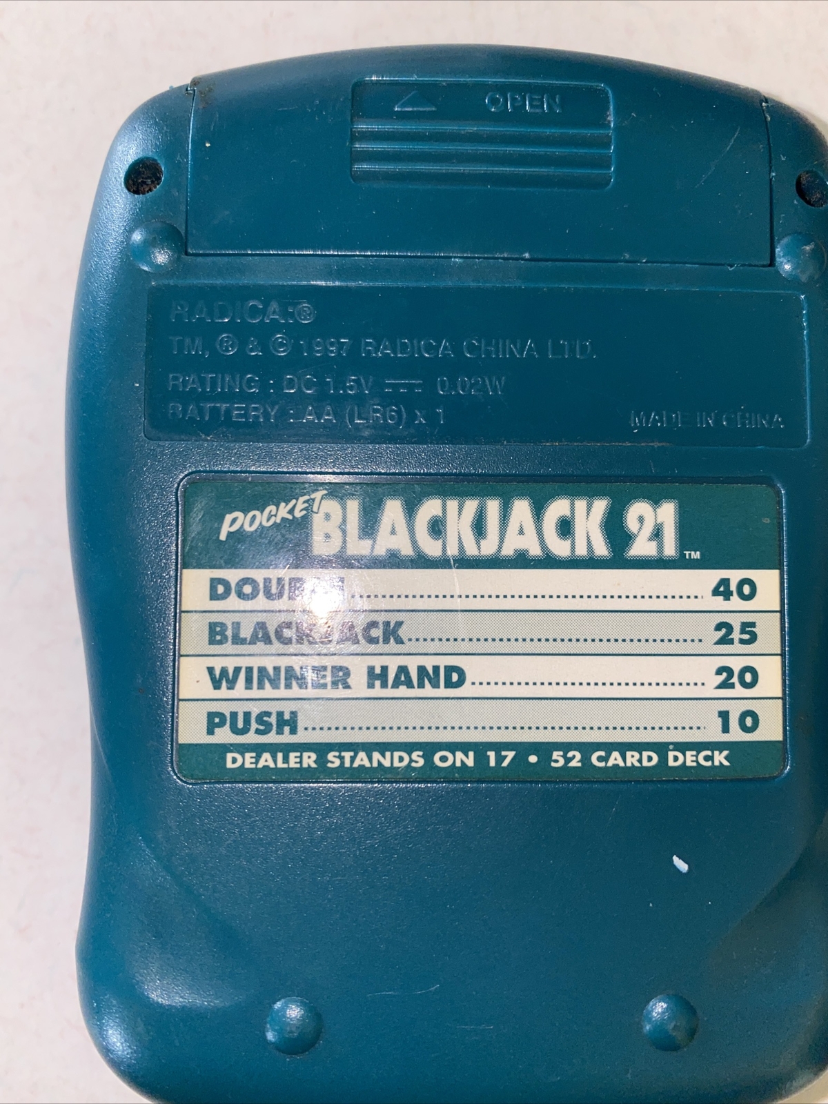 RADICA Pocket Blackjack 21 Electronic Casino Game LCD Handheld 9807