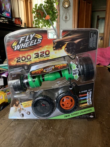Fly Wheels TWIN TURBO Launcher 4 Wheels Stunts Jumps Tricks 200 Scale MPH Green