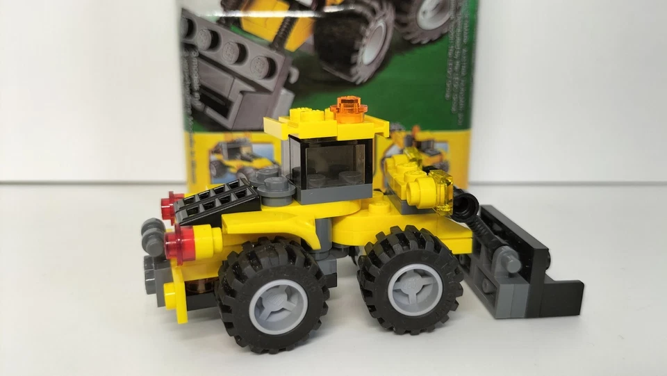 LEGO Creator 5761 Mini Digger, photo 3 sur 3