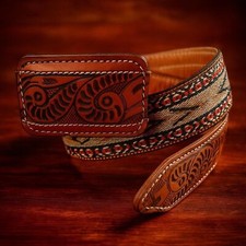 AMERICAN VINTAGE Unisex Western Leather Belt  Tooled, Engraved, Embroidered.