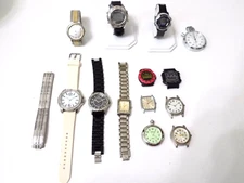 Lot of 14 Vintage Quartz Watch Band Not Tested Needs Batteries or Repair / Parts