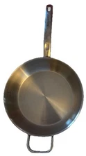 BergHOFF Essentials 3.2QT Stainless Non Stick 10” Diameter Silver New