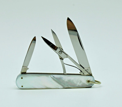 VTG German Hen & Rooster Voss Cut Co Pearl Handle Pen Knife W/ Scissors 2 3/4''