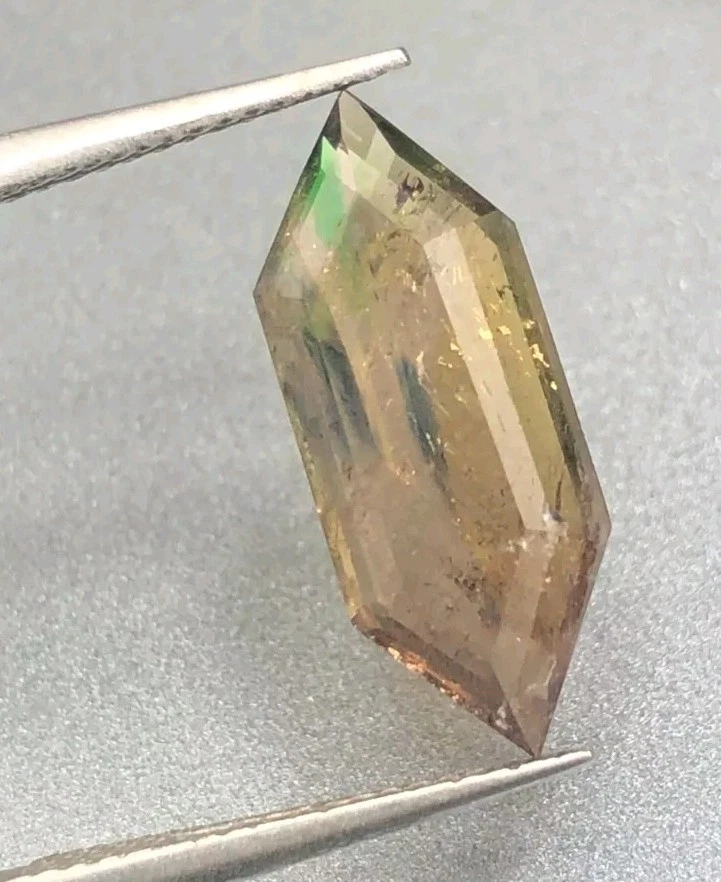 3.35ct Beautiful Natural Bluesh and Green Dots Rare Axinite  From Pakistan - Image 2 of 4