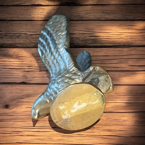 Small Brass Eagle Wings Figurine 2 1/2” Tall Statue Paper Weight Desktop Vtg - Picture 4 of 7