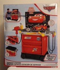 Cars 3 Service Station Play Set Disney Pixar Lightning McQueen F25 Tool Box Toy