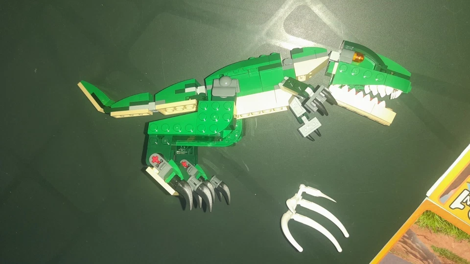 LEGO Creator 31058 Mighty Dinosaurs, foto 2 di 4
