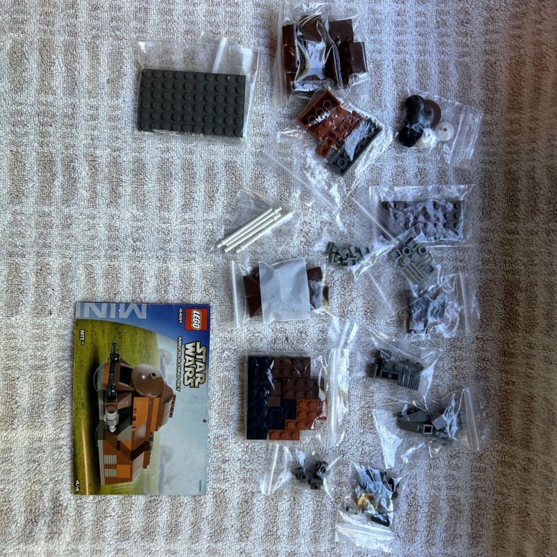 LEGO Star Wars: MTT (4491) Complete with Instructions Used