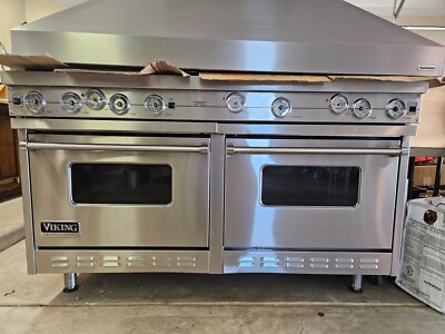 Viking Professional Series 60'' Gas Range plus Vent Hood - Used, Good Condition