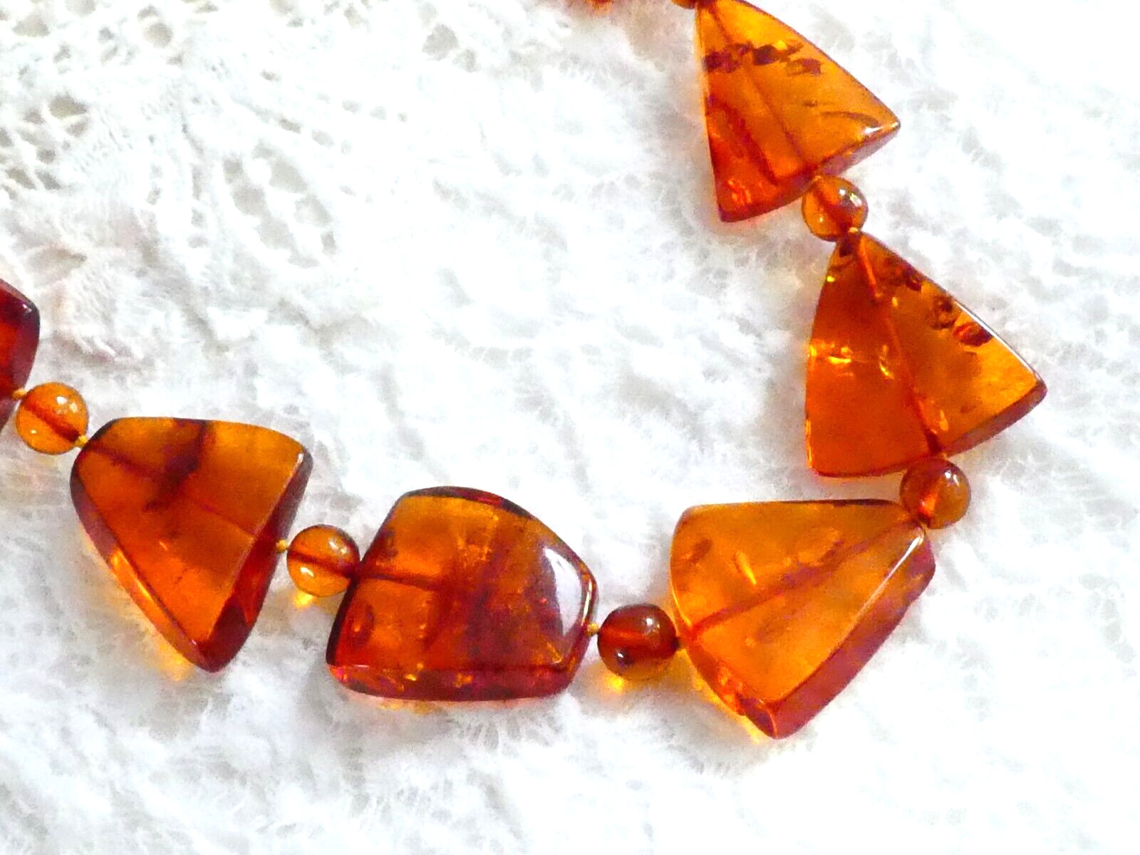 Beautiful Reconstituted Triangular Mixed Shape Ro… - image 3