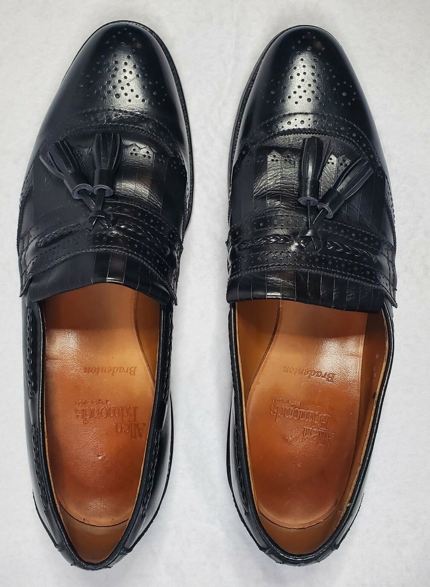 Allen Edmonds Men display picture 2
