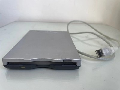 Externes USB-Diskettenlaufwerk Sanyo YD-8U10 externes FFD-Modul - PORTOFREI