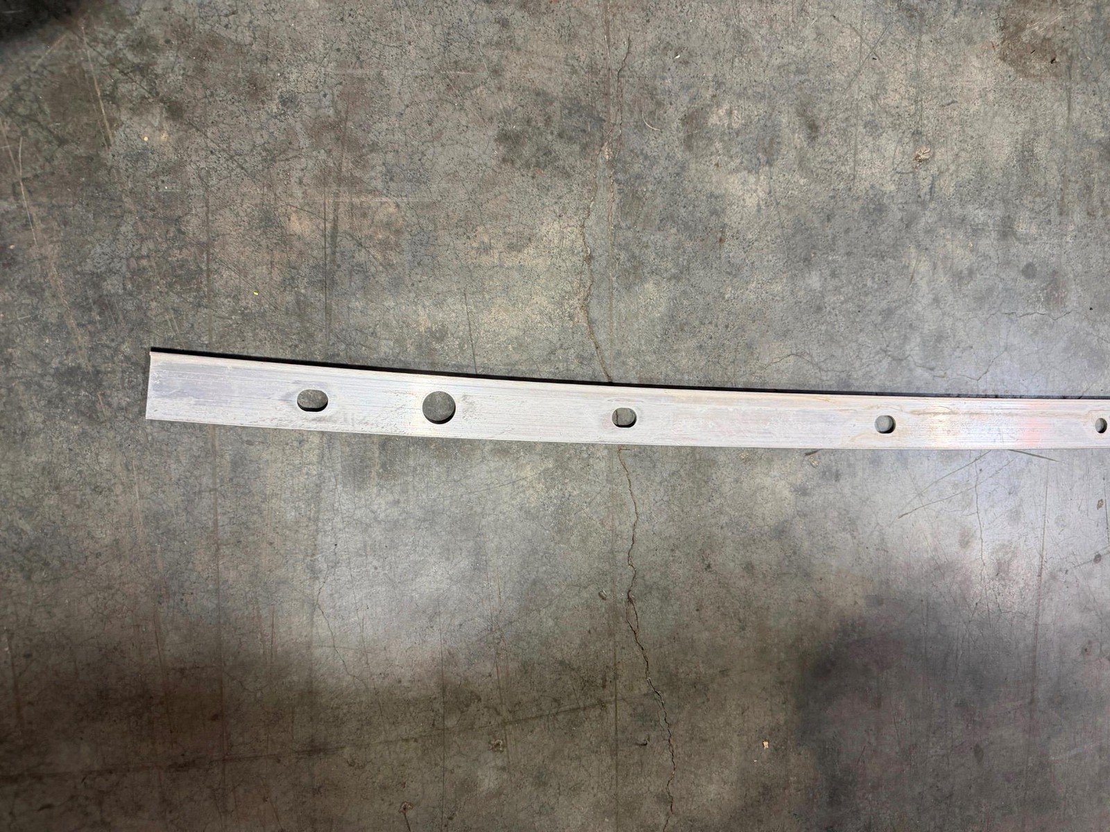 EB1420 1991 91 ACURA NSX REAR UPPER BUMPER PLATE RETAINER OEM