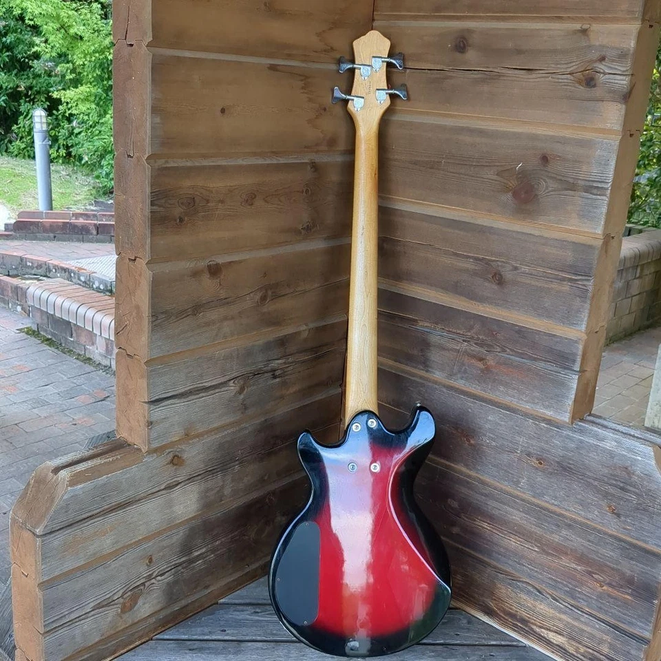 B.C.Rich R Series Electric Bass 4-String Short Scale Red Black Gradient - Image 3 of 4