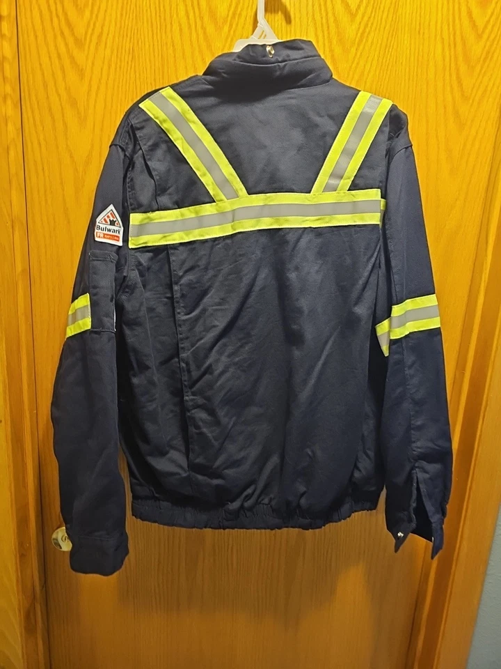 Куртка светоотражающая мужская Bulwark размер M RG JLJ6NV9 огнестойкая рабочая одежда б/у - Изображение 2 из 4