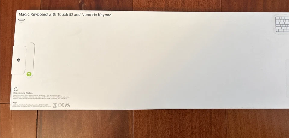 Apple Magic Keyboard w/ Touch ID and Numeric Keypad Model A3119 Black. MXK73LL - Image 2 of 3