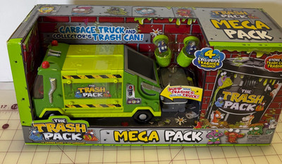 The Trash Pack Mega Pack Garbage Truck & Collectors Trash Can Brand New 	