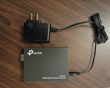 TP-Link MC220L Gigabit Ethernet Media Converter