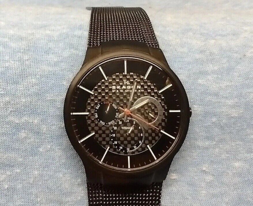 🚨🔥Designer Titanium Carbon Fiber Skagen Watch Denmark 🚨🔥Designer Titanium Carbon Fiber Skagen Watch Denmark